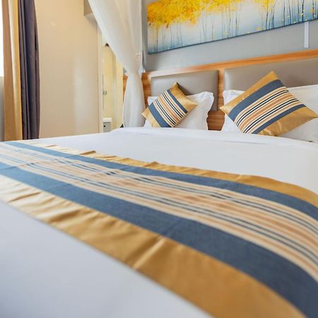 Raha Hotel & Suites Ναϊρόμπι Εξωτερικό φωτογραφία