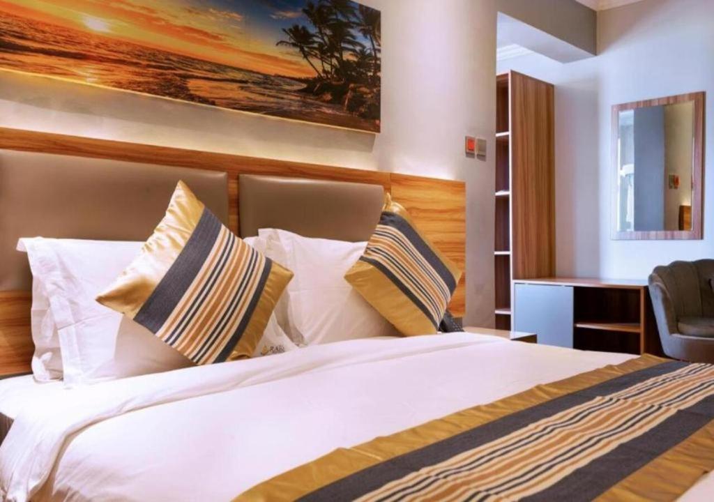 Raha Hotel & Suites Ναϊρόμπι Εξωτερικό φωτογραφία